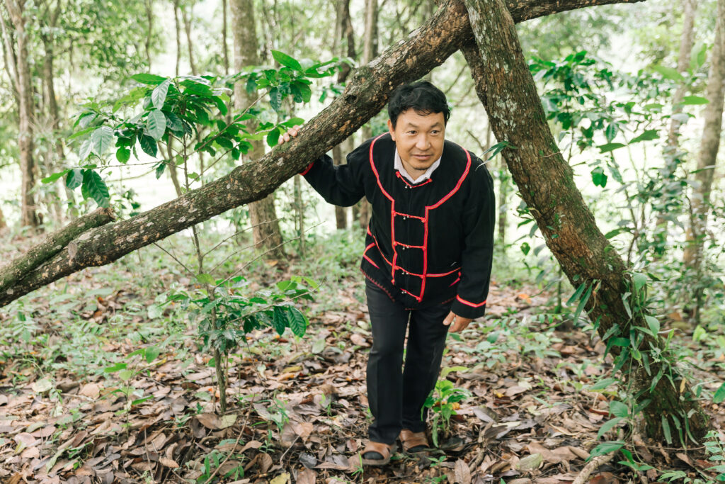 Norrarit Rakkaona, Haui Chomphu village headman