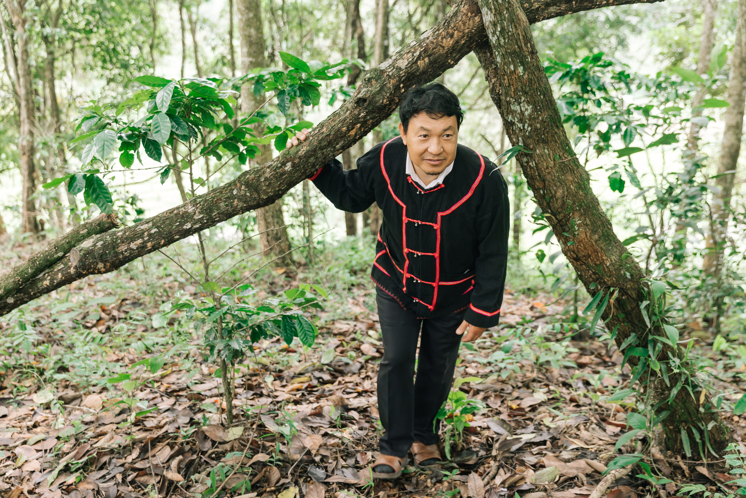 Norrarit Rakkaona, Haui Chomphu village headman